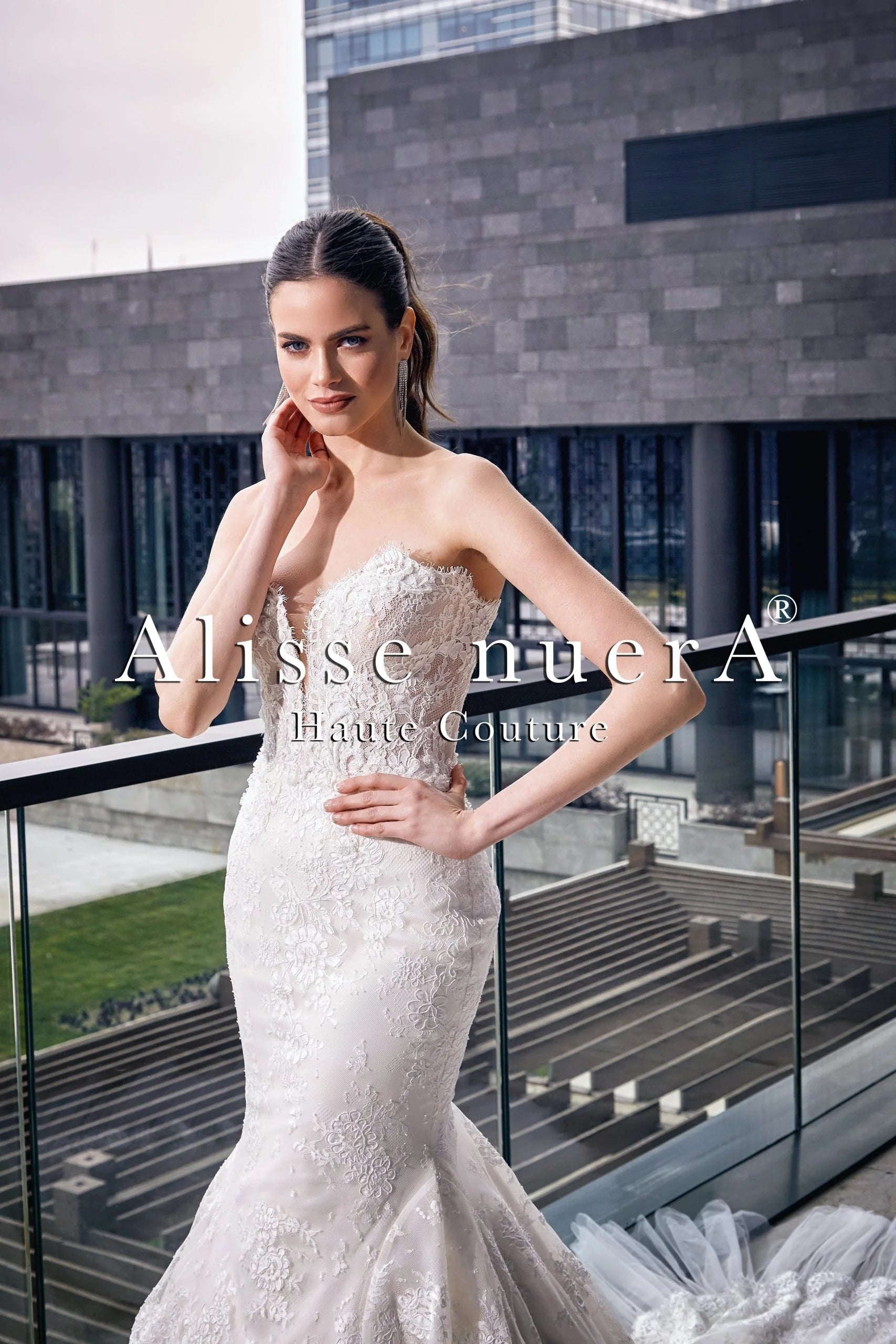Sweetheart Convertible Lace Wedding Gown with Lace Bridal Cover Up Bolero Sweetheart Convertible Lace Wedding Gown with Lace Bridal Cover Up Bolero