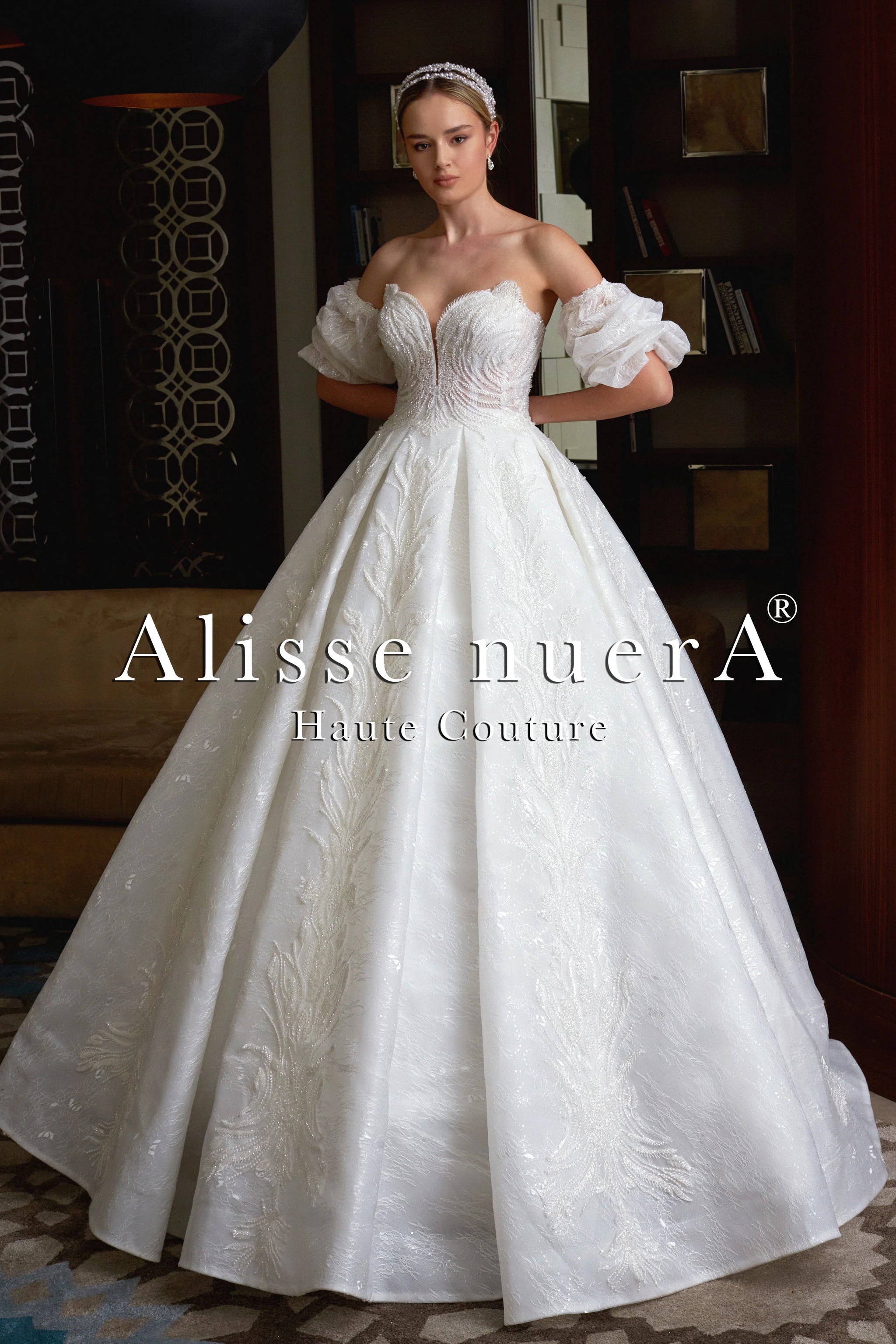 Portable Balloon Sleeve A-Line Lace Wedding Dress Model Alisse Bridal Portable Balloon Sleeve A-Line Lace Wedding Dress Model Alisse Bridal