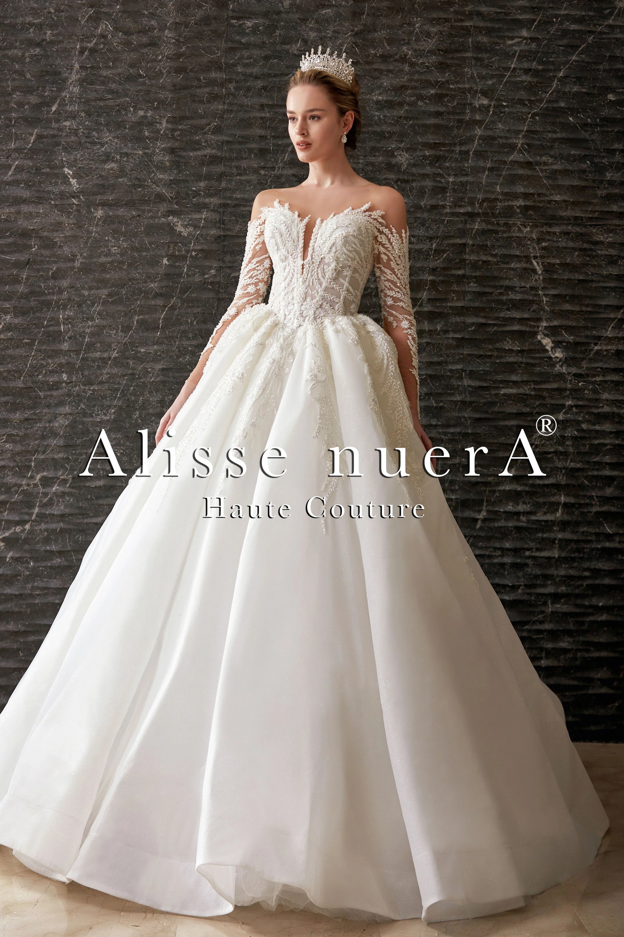 organza silk wedding dress Princess with Floral Lace Meghan Markle makes a meta-size-chart-DÔEN-size-chart It’s possible to integrate Size:Custom Made(Leave note about exact measurements in the order inbox)