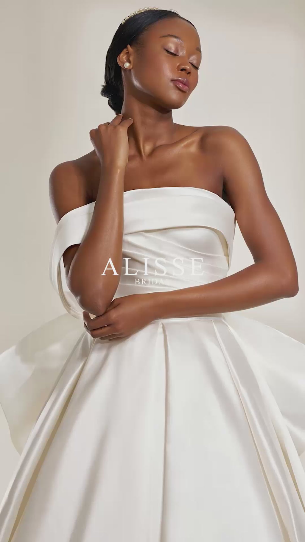 One-Shoulder Off-the-Shoulder Ziberline Wedding Dress with Bow Back Detail 