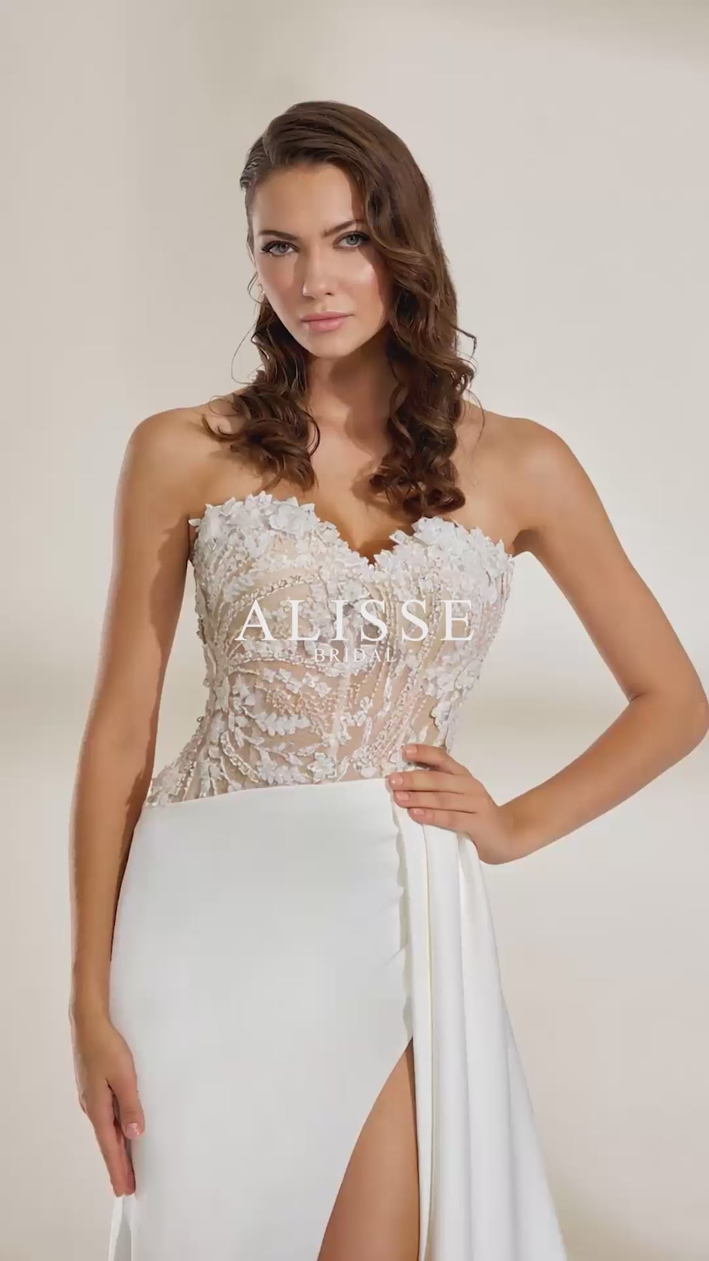 Luxurious Satin Strapless Wedding Dress with Deep Slit and Lace Embellished  Bodice